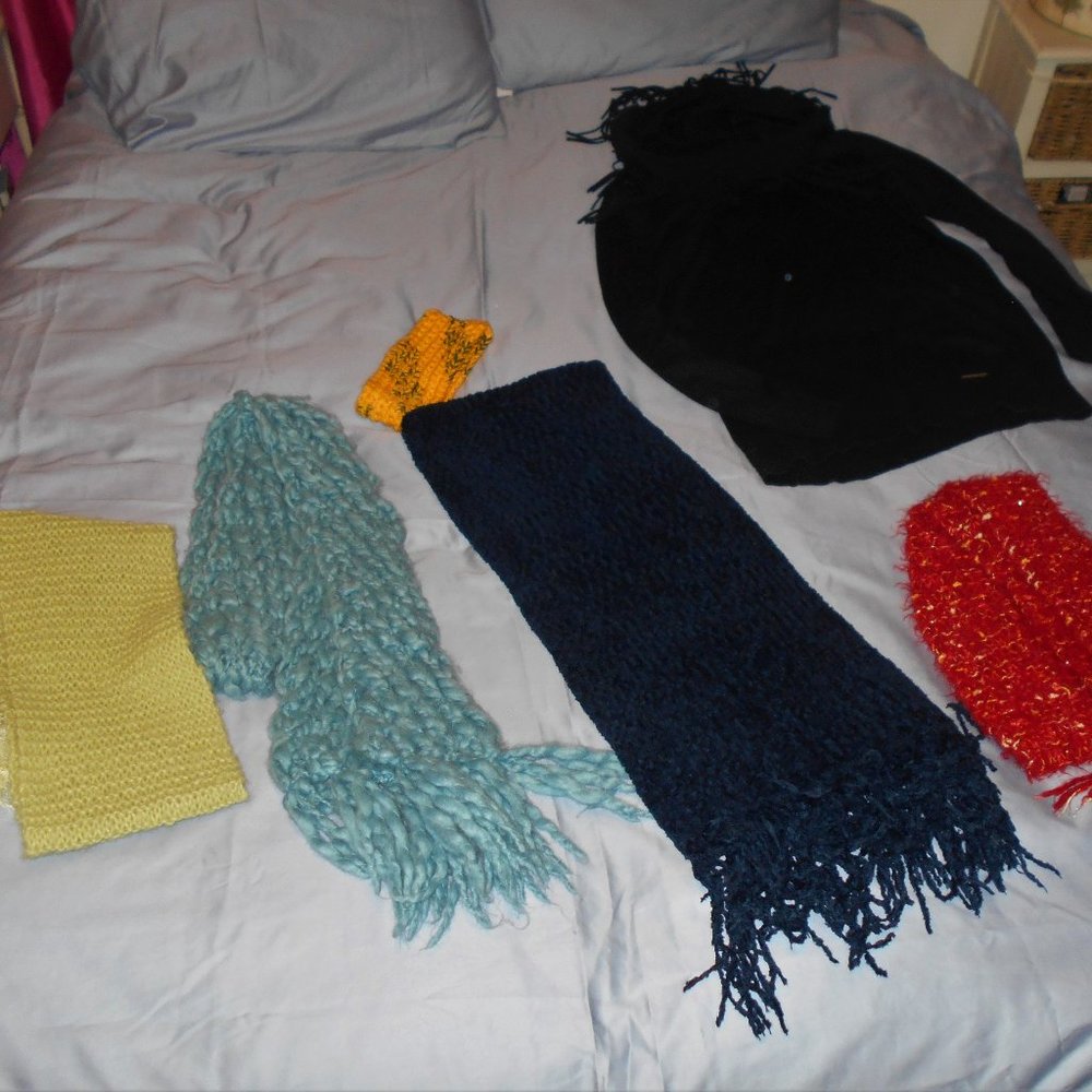 Scarf Navy Blue - Picture 9 of 12